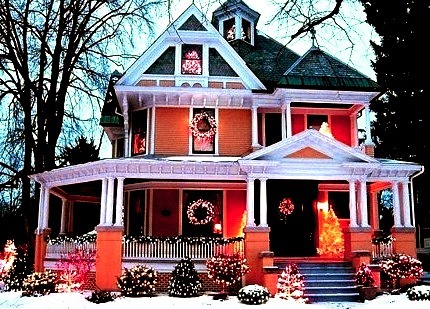 Holiday House, Elgin, Illinois